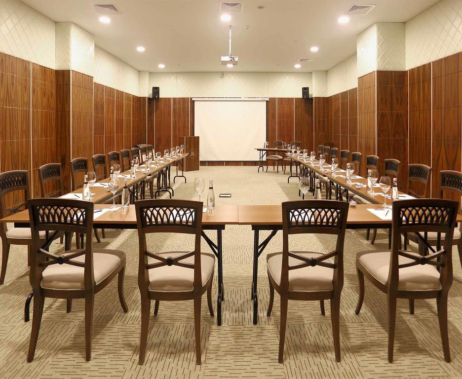 Manesol Fuar Hotel Istanbul Exterior photo