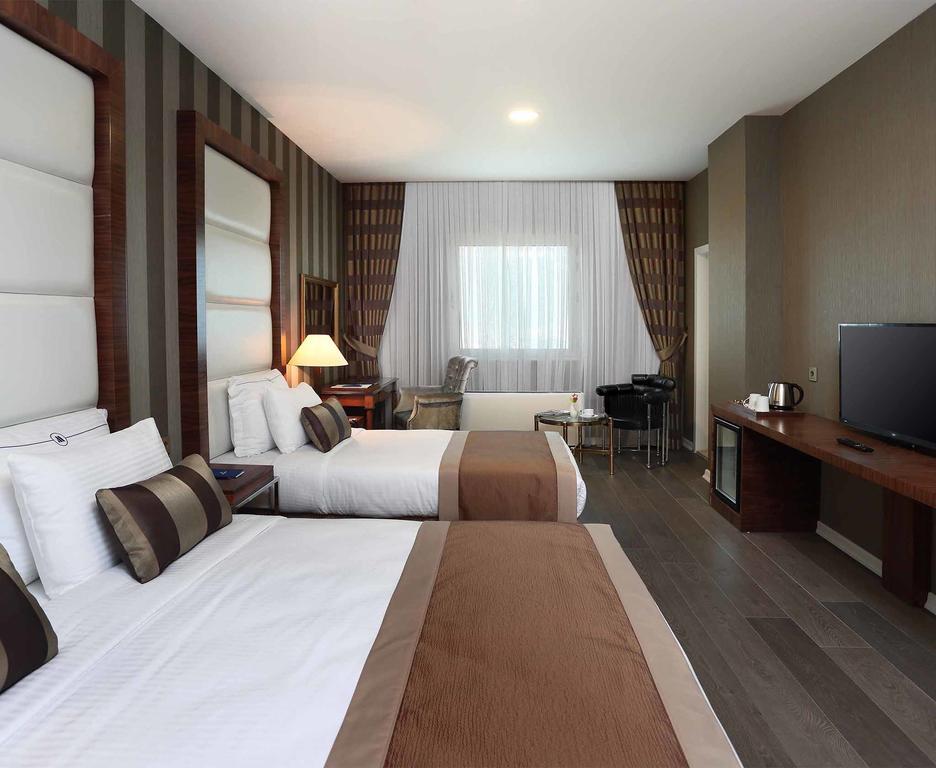 Manesol Fuar Hotel Istanbul Exterior photo